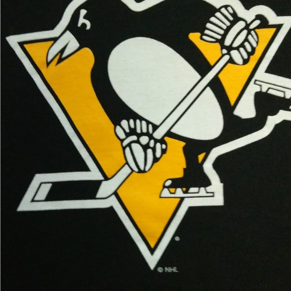 Reebok Black & Yellow Pittsburgh Penguins Graphic Tee